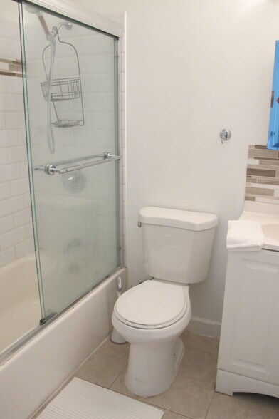 Building Photo - 239 NW 32nd St