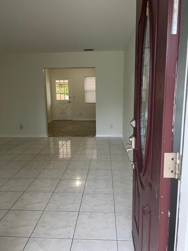Building Photo - 6712 Buttontree Ct