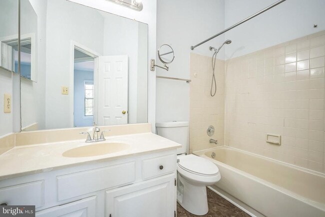 Building Photo - 44022 Gala Cir