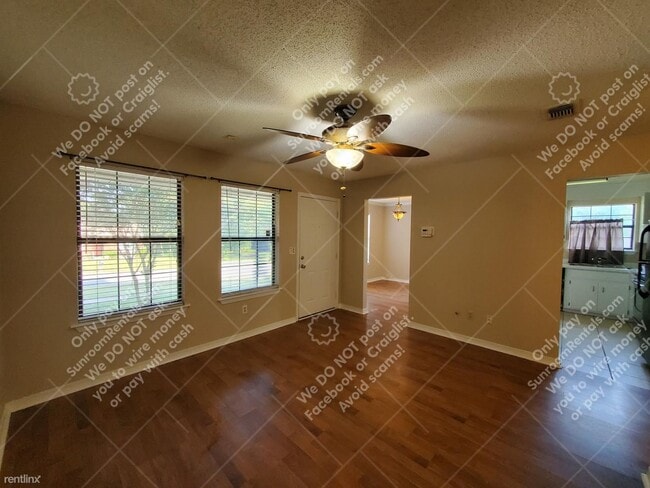 Building Photo - 3 br, 2 bath House - 4700 Tradewinds Dr