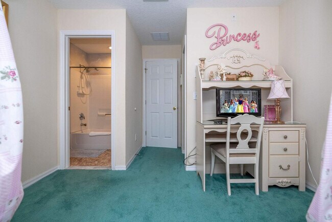 Building Photo - 8543 La Isla Dr