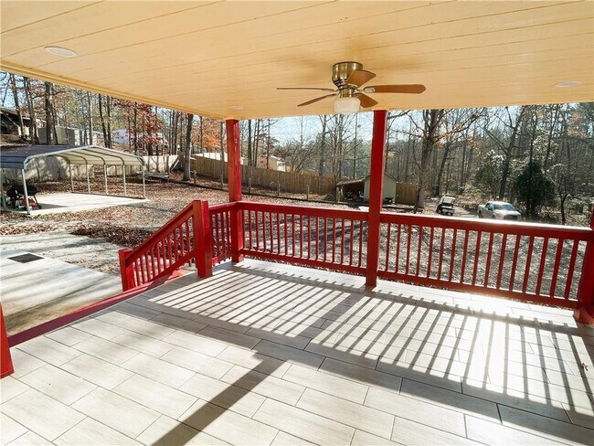 Building Photo - 6225 Lollis Creek Rd