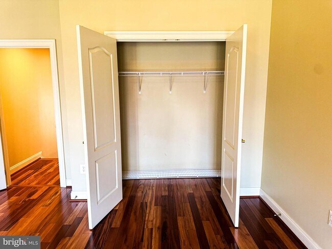 Building Photo - 6403 Velliety Ln