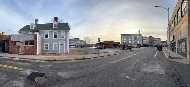 Building Photo - 57 N Main St