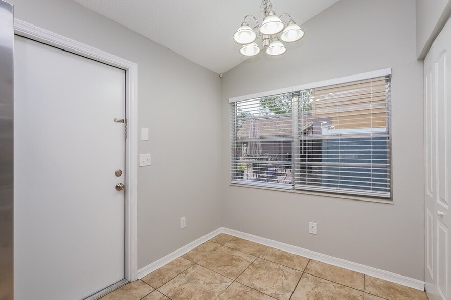 Building Photo - 12722 Trowbridge Ln