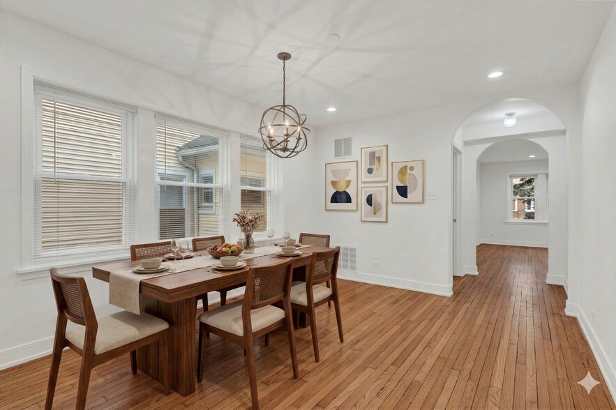 Building Photo - 1109 Cleveland St