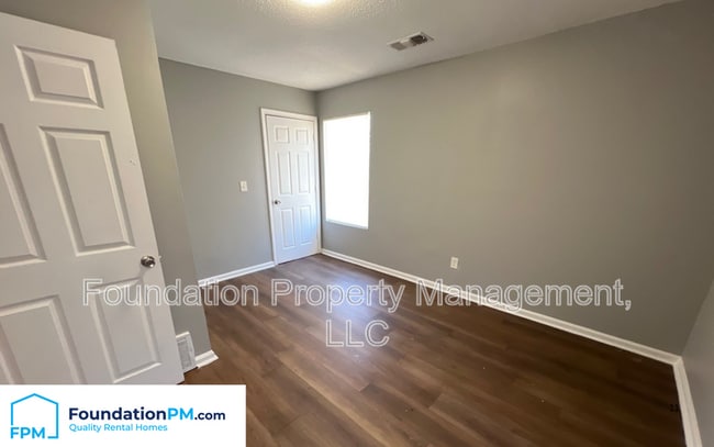 Building Photo - 1206 S Orleans St