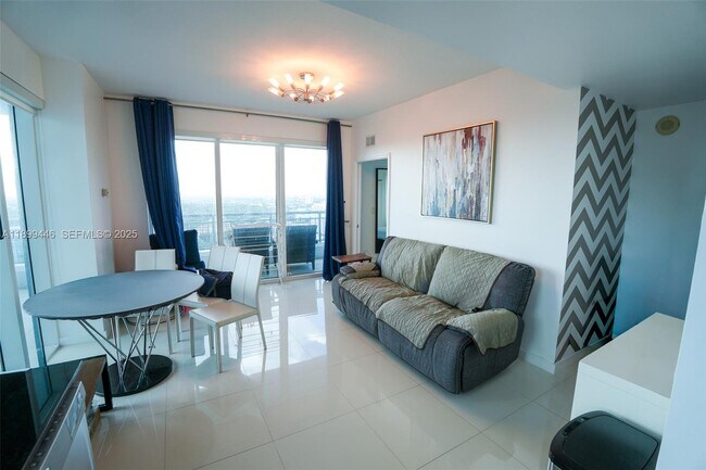 Building Photo - 60 SW 13th St