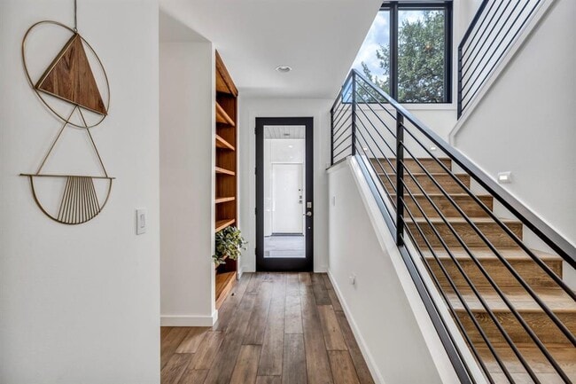 Building Photo - 613 Terrell Hill Dr