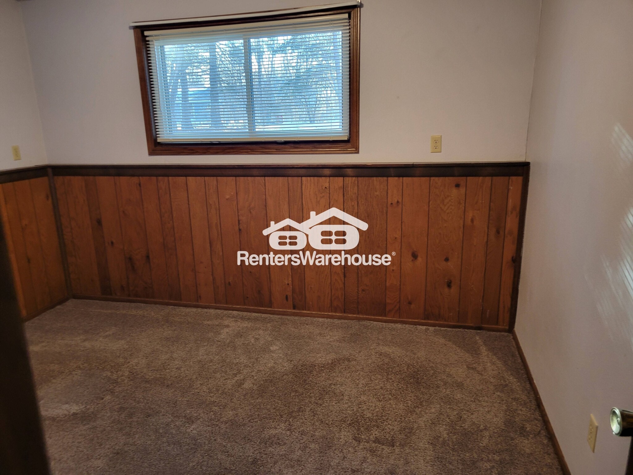 Building Photo - 1465 Cottonwood Rd