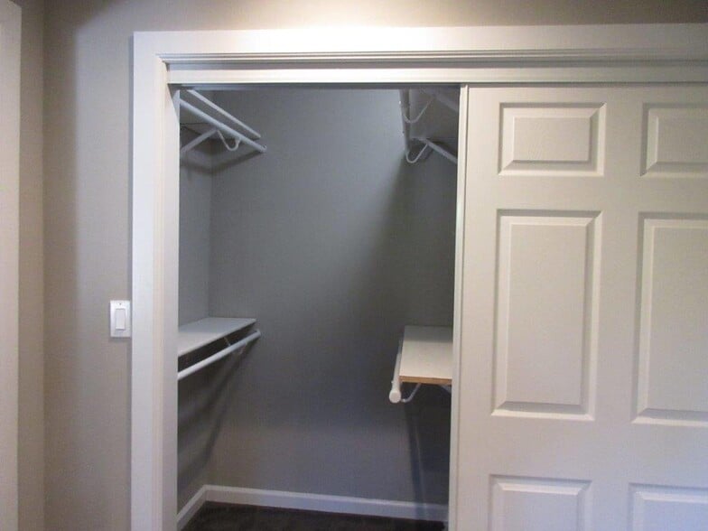 Big Closet - 52 Hardie Dr