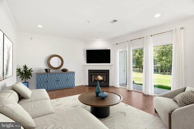 Building Photo - 638 Oakland Hills Dr