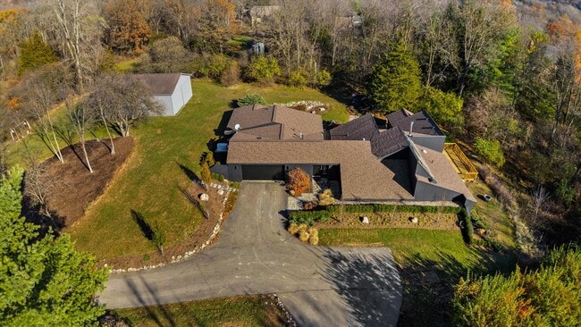 Building Photo - 3936 Holden Dr