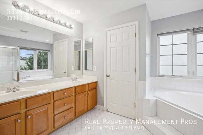 Building Photo - 5324 Rosemallow Cir