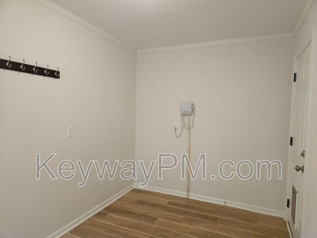 Building Photo - 4756 Red Leaf Way