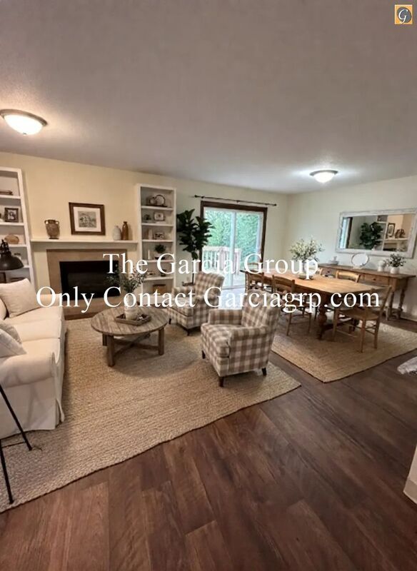 Building Photo - 17949 SE Arista Dr