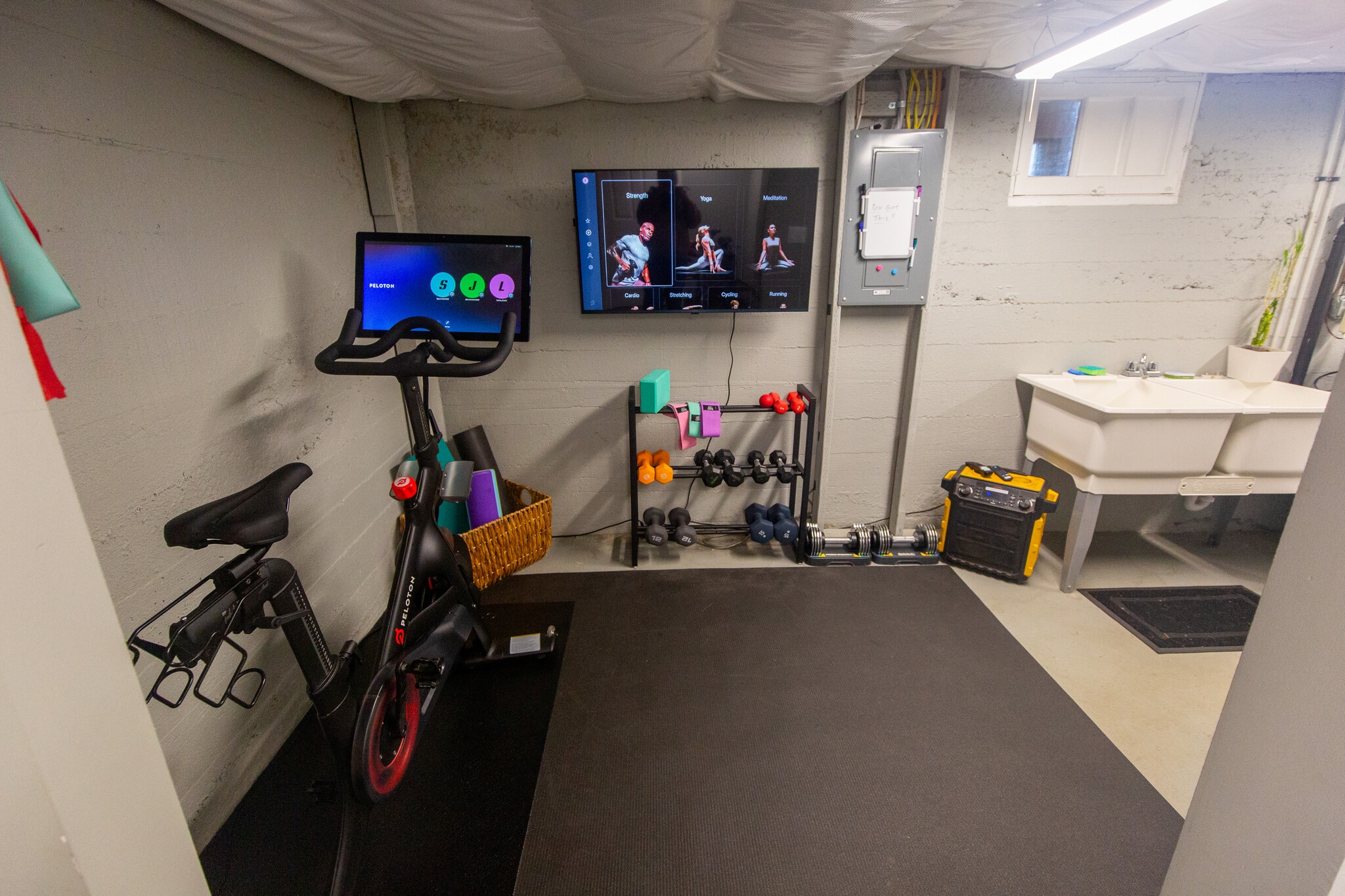 Building Photo - 5604 SE 97th Ave