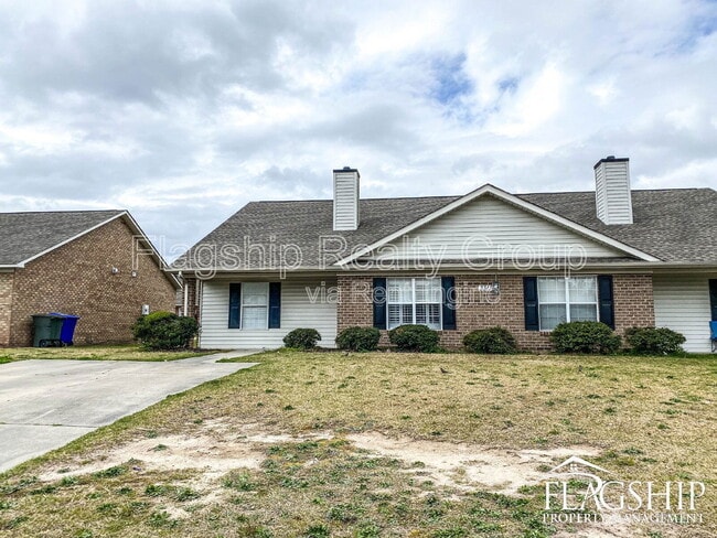 Building Photo - 3311 Moseley Dr