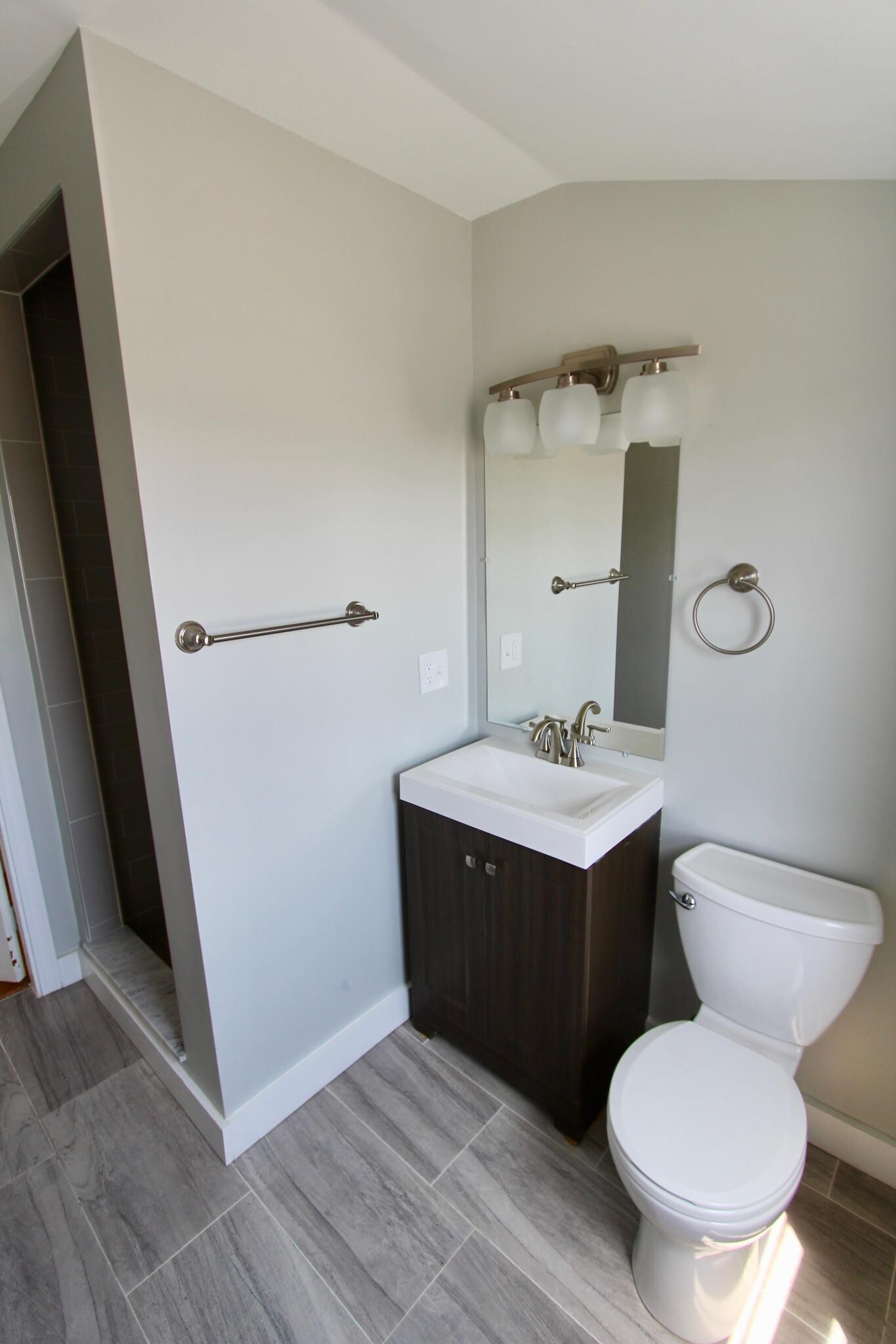 Building Photo - 508 Revere St