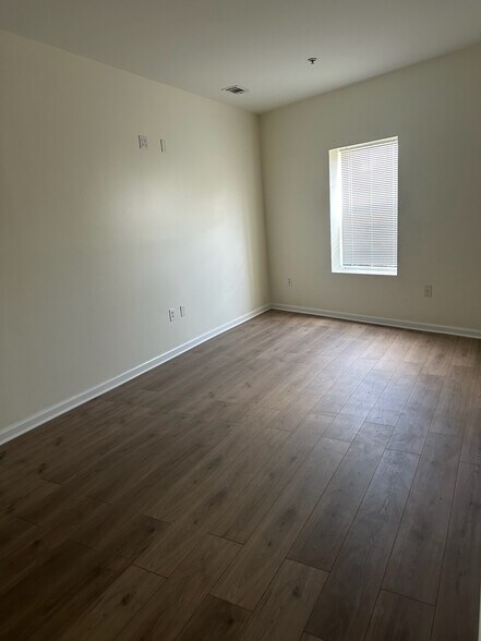 Building Photo - 177 Avenel St