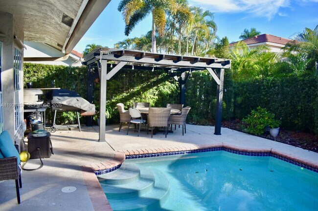 Building Photo - 1352 NW 129th Way