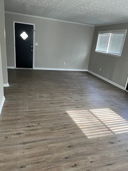 Building Photo - Room in House on Moray St SW