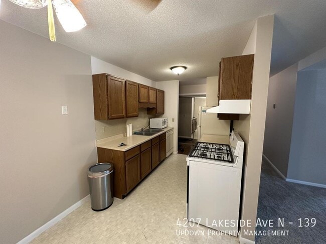 Building Photo - 4207 Lakeside Ave N