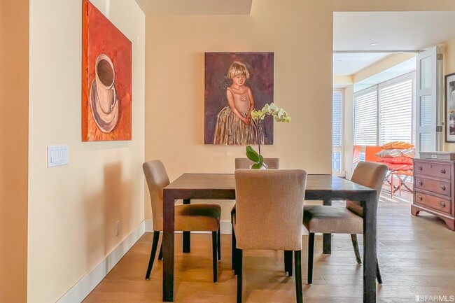 Building Photo - 333 Bush St