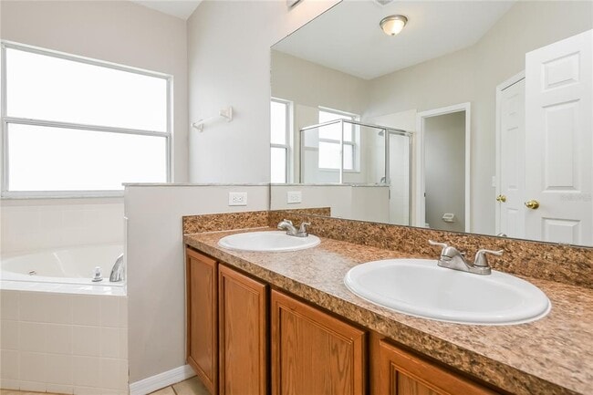 Building Photo - 532 Bassett Dr