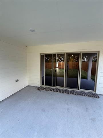 Building Photo - 919 Elijah Ln