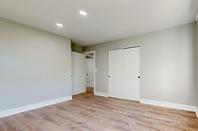 Building Photo - 59 Chestnut Cir