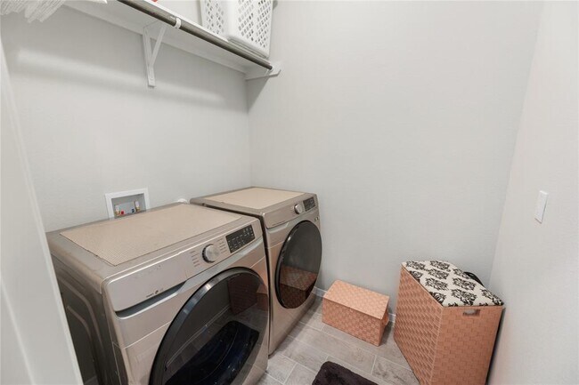 Building Photo - 308 Catalina Dr
