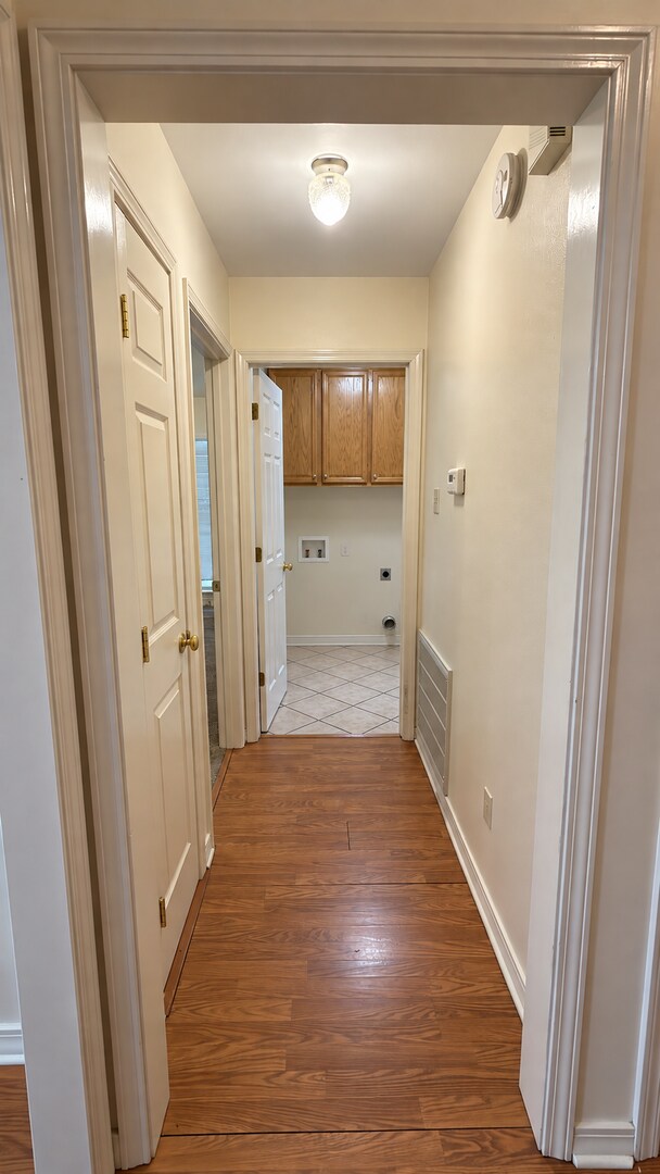 Building Photo - 2106 Middle Creek Blvd