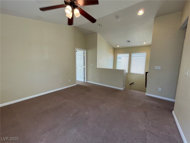Building Photo - 275 Red Eucalyptus Dr
