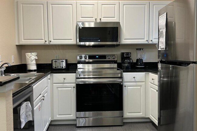 Building Photo - 2954 Lucayan Harbour Cir