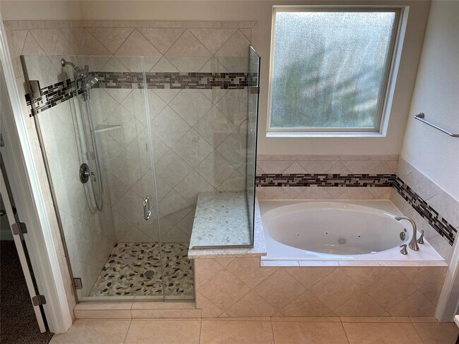 Building Photo - 15621 Cabrillo Way