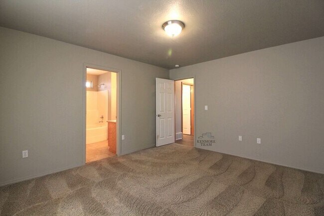 Building Photo - 5508 Bakerloo Ln