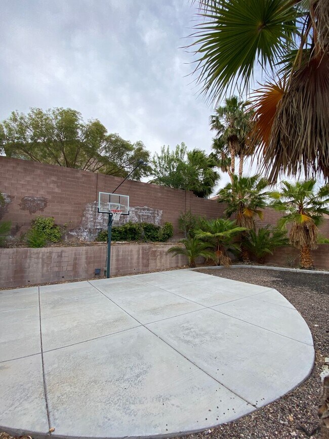 Building Photo - *COMING SOON* LAS VEGAS TWO STORY HOME WITH  4 BEDROOMS!!