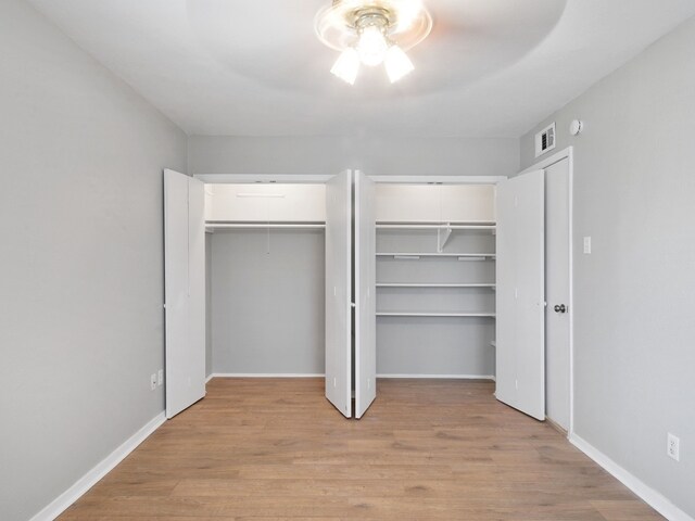 Building Photo - 2822 Linhaven Dr