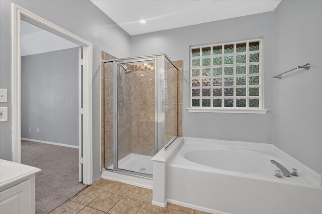 Building Photo - 26 Millport Dr
