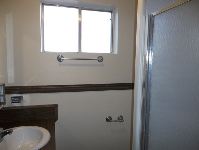 Building Photo - Charming Home Near the Foothills