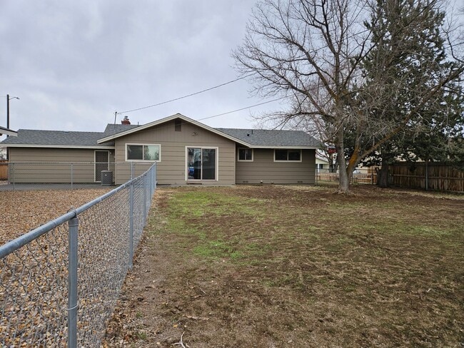 Building Photo - 1611-1609 SW 17th St