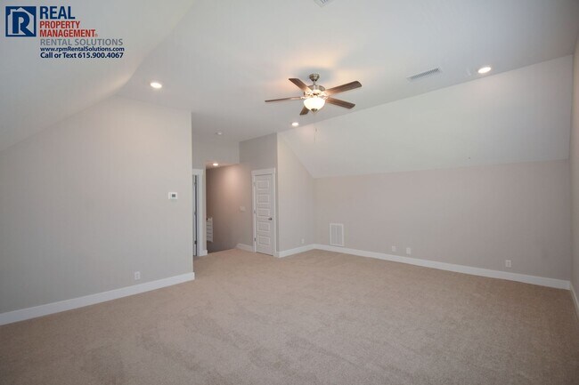 Building Photo - 2432 Fig Dr