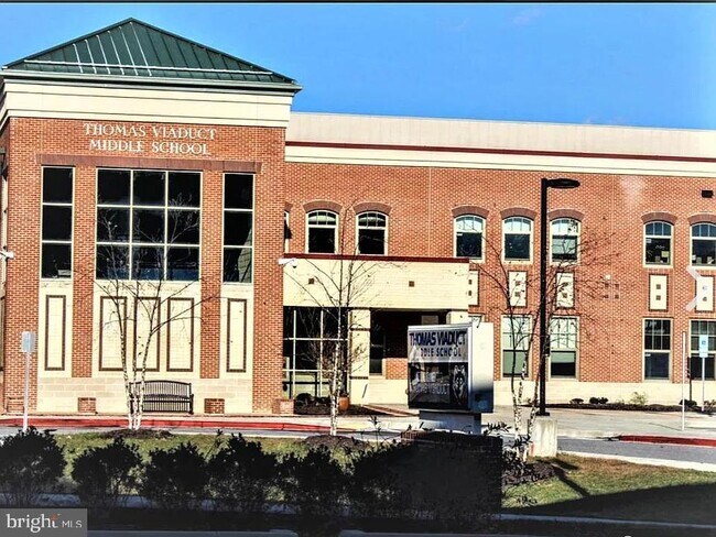 Building Photo - 7014 Foxton Way