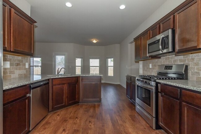 Building Photo - 4702 Southwind Rd
