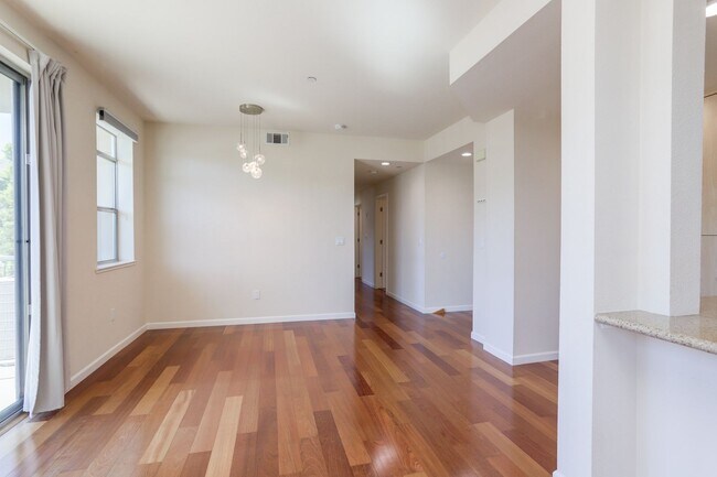 Building Photo - Modern 2BR / 2BA Condo | Garage Parking | Walk to VTA Light Rail | YouTube Tour