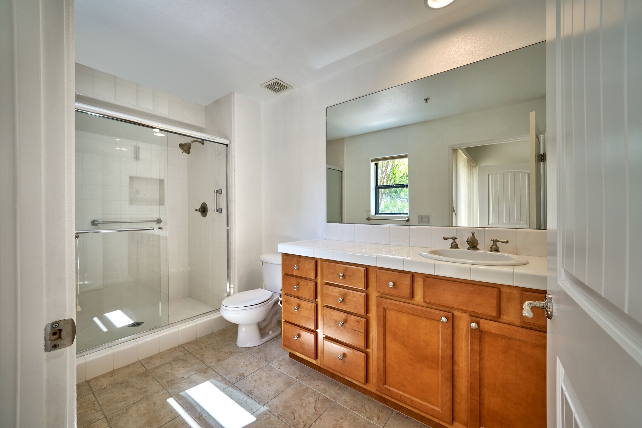 1st Floor Bathroom - 201 Villorrio Dr E