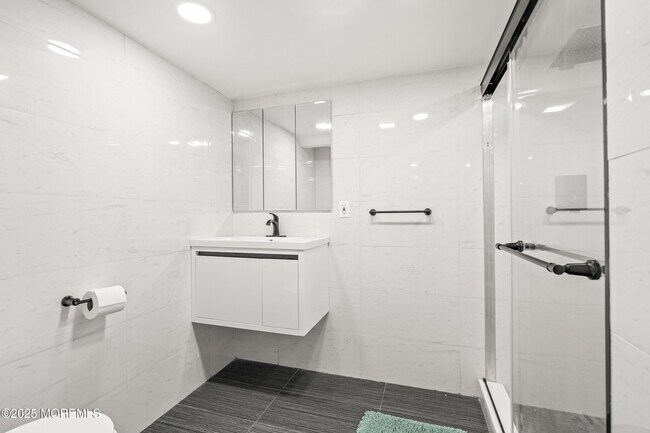 Building Photo - 24 Valley Forge Rd