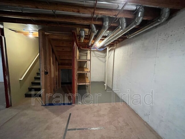 Building Photo - 41472 Glade Rd