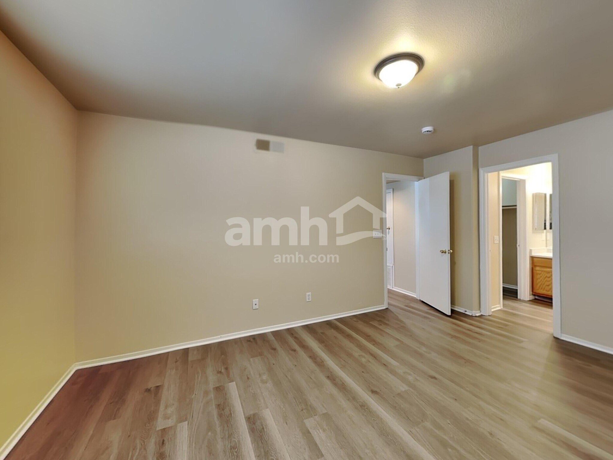 Building Photo - 8225 Diamond Star Ct